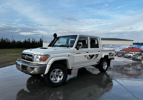 Toyota Land Cruiser cena 269000 przebieg: 25, rok produkcji 2022 z Wieleń małe 172